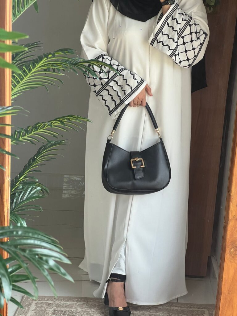 whatsapp image 2025 11 16 at 11.55.11 pm